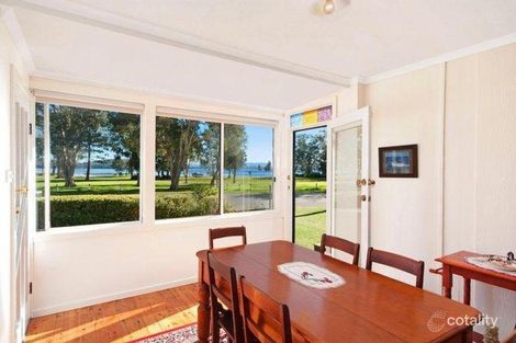 8 Lakeside Dr, Swansea, NSW 2281