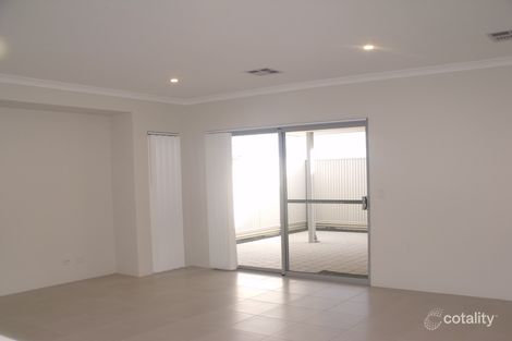 Property photo of 16 Bryde Mews Alkimos WA 6038