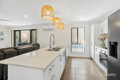 Property photo of 6 Bottletree Crescent Mount Cotton QLD 4165
