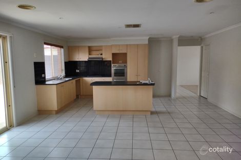 8 Wooling Lane, Caroline Springs, VIC 3023