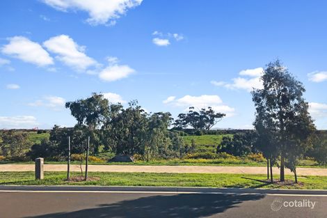 Property photo of 26 Fortescue Boulevard Manor Lakes VIC 3024