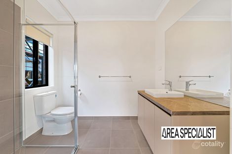 18 Letchworth St, Strathtulloh, VIC 3338