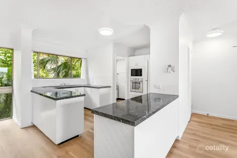 12/2 Eshelby Dr, Cannonvale, QLD 4802