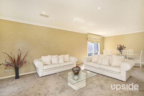 Property photo of 17 Golden Way Hillside VIC 3037