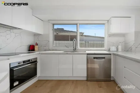 Property photo of 18 Barries Road Melton VIC 3337