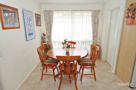 Property photo of 2 Odette Place Melton West VIC 3337