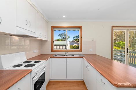 Property photo of 2 Sunpatch Parade Tomakin NSW 2537