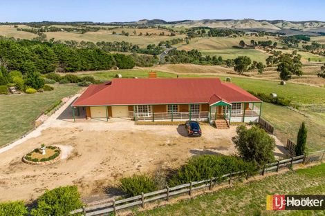Property photo of 3841 Romsey Road Darraweit Guim VIC 3756