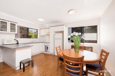 Property photo of 4/51 Pembroke Road Coorparoo QLD 4151