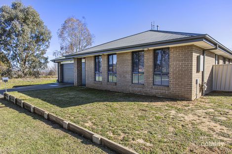 7 Harvest Cct, Cowra, NSW 2794
