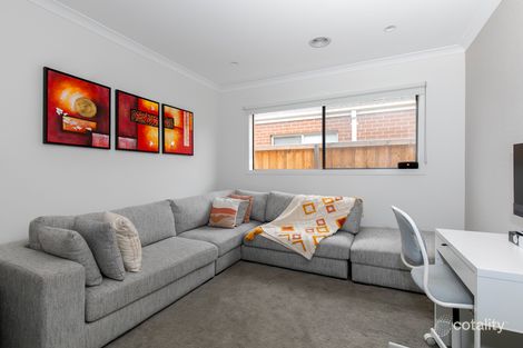 Property photo of 13 Compass Crescent Donnybrook VIC 3064