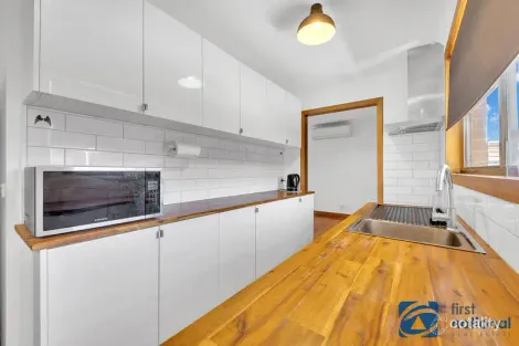 Property photo of 21 Tatura Crescent Broadmeadows VIC 3047