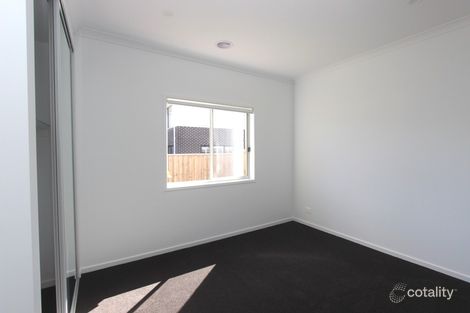 Property photo of 103 Spearmint Boulevard Manor Lakes VIC 3024