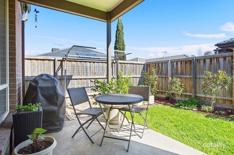 Property photo of 20 Holly Green Circuit Truganina VIC 3029