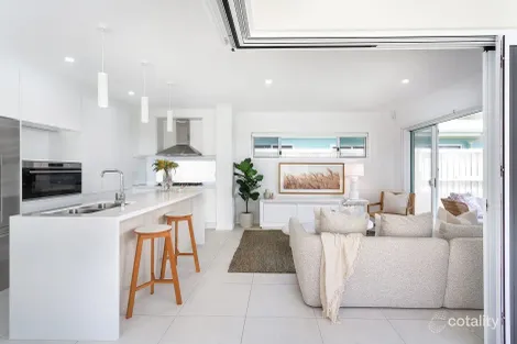 Property photo of 14 Sunflower Crescent Nirimba QLD 4551