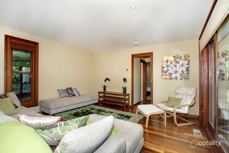 Property photo of 3 Bidwill Close Yarralumla ACT 2600