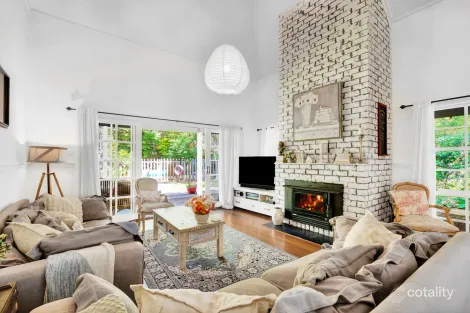 Property photo of 6 Mill Hill Port Macquarie NSW 2444
