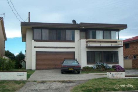 Property photo of 8 Osborne Parade Lake Illawarra NSW 2528
