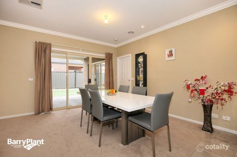 Property photo of 3 Pranom Close Roxburgh Park VIC 3064