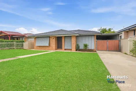 Property photo of 26 Aquilina Drive Plumpton NSW 2761