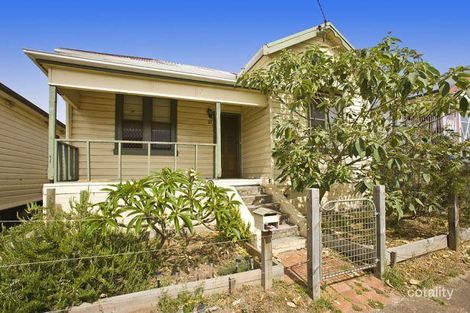 21 Tarin St, Mayfield East, NSW 2304
