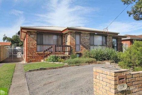 18 Polock Cres, Albion Park, NSW 2527