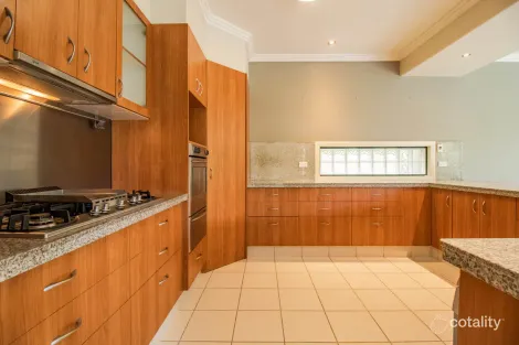 Property photo of 27 Tranquility Circuit Helensvale QLD 4212