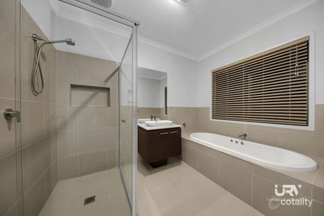 30 Revelstoke St, Mickleham, VIC 3064