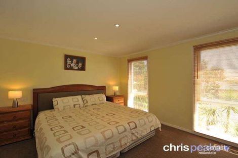 Property photo of 18 Allunga Parade Berwick VIC 3806