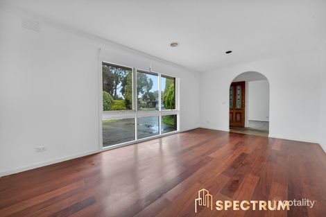 Property photo of 5 Robb Court Hampton Park VIC 3976