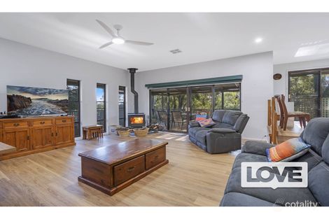 Property photo of 13 Macquarie Street Bolton Point NSW 2283