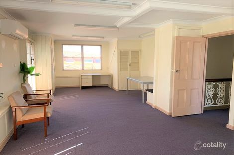 4 Salford St, Victoria Park, WA 6100