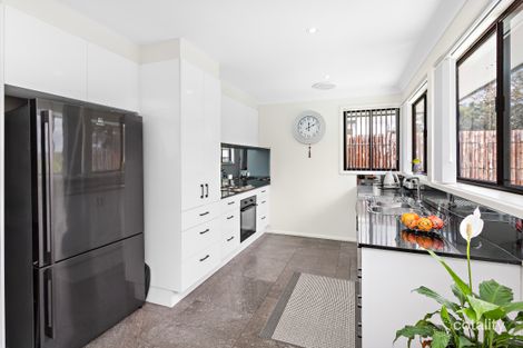 Property photo of 48 Maple Street Albion Park Rail NSW 2527