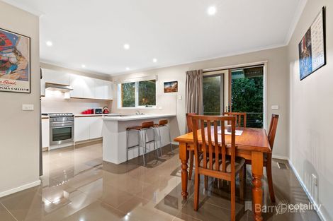 Property photo of 17 Balmoral Crescent Drouin VIC 3818