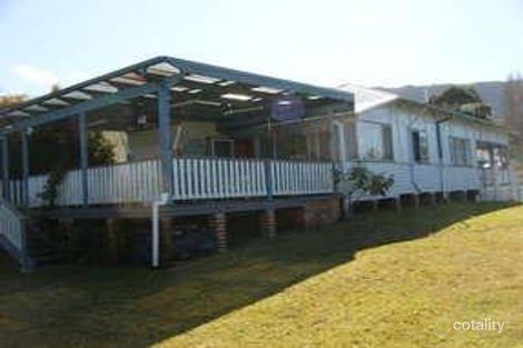 Property photo of 24 Lachlan Street Thirroul NSW 2515