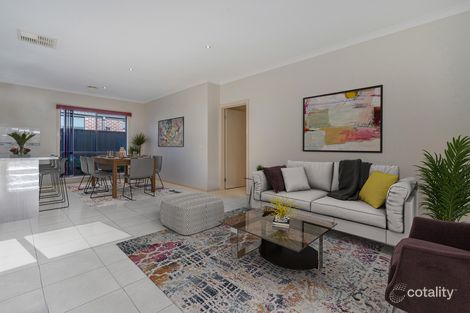 Property photo of 7 Cordyline Grove Craigieburn VIC 3064