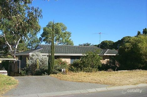 11 Fenellia Cres, Craigie, WA 6025