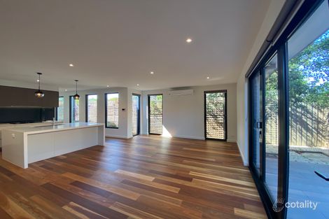 2/19 PARK LANE, MOUNT WAVERLEY, VIC 3149