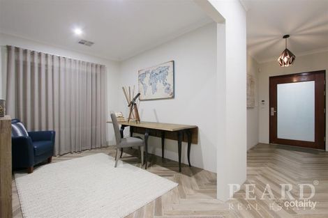 Property photo of 16 Cinnamon Road Dayton WA 6055