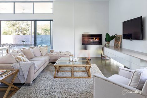 Property photo of 3 Foreshore Court Dicky Beach QLD 4551