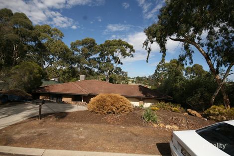 18 Sheoak Cres, Aberfoyle Park, SA 5159