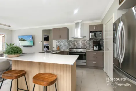 Property photo of 11 Bode Place St Clair NSW 2759