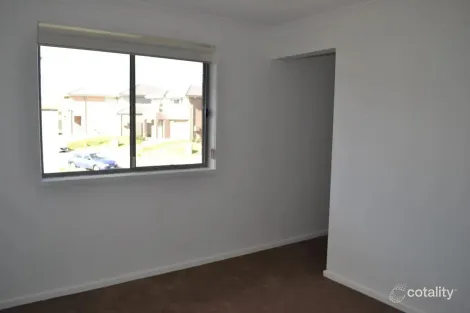 Property photo of 2B Tyla Crescent Quakers Hill NSW 2763
