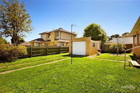 Property photo of 1 Sinclair Crescent Macleod VIC 3085