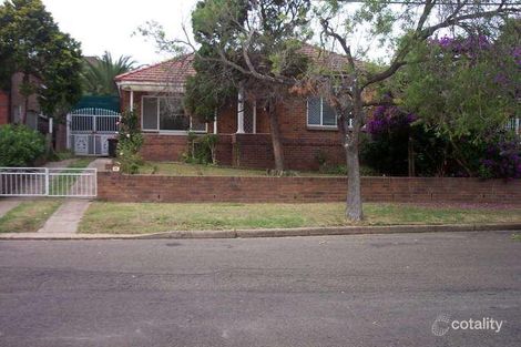 27 Warren Pde, Punchbowl, NSW 2196