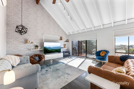 60 Blaxland Dr, Illawong, NSW 2234