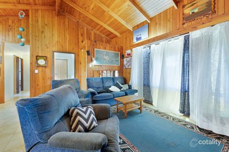 Property photo of 40 Cortes Drive Thabeban QLD 4670