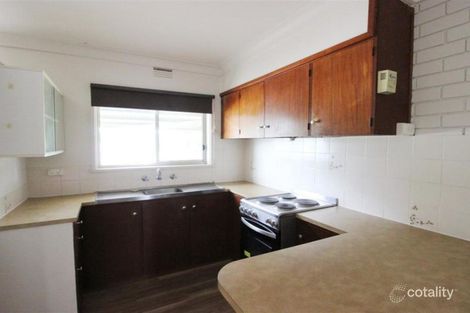 Property photo of 3/2 Fairbairn Crescent Kooringal NSW 2650