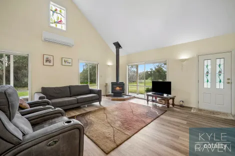 Property photo of 433 Lyons Road Tarrawingee VIC 3678