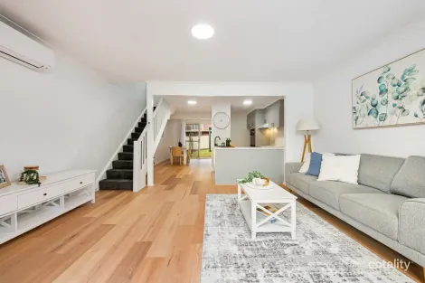 Property photo of 9/10 Albert Street Ourimbah NSW 2258
